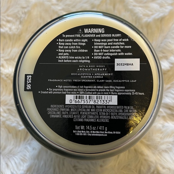 NEW Bath & Body Works Aromatherapy Stress Relief Candle - Eucalyptus & Spearmint - Picture 5 of 5